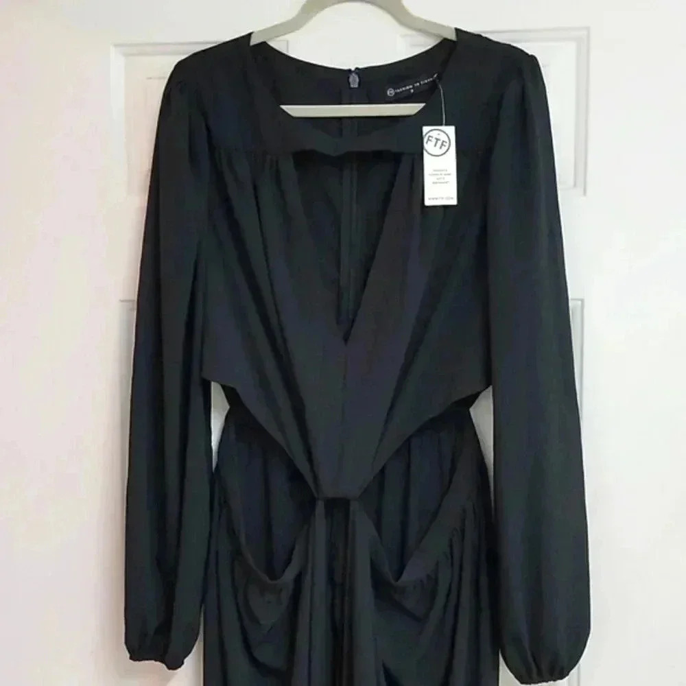 Fashion to Figure Asymmetric Cut out Front Maxi Dress - Picture 2 of 10